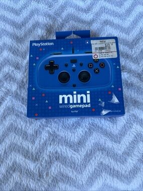 Sony Mini Wired Gamepad in Blue for PS4
